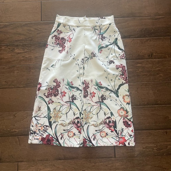 ZARA Pleated A-line Floral Skirt Small - Picture 5 of 5